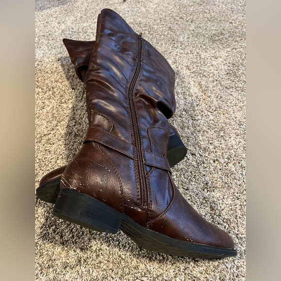 Baretraps Women’s Wide Calf Boots - Picture 3 of 6